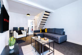 Cozy Liverpool Anfield House, Entire Home with Free Wifi & Netflix